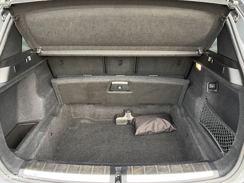 BMW X1 16 d sDrive Advantage Auto - 12