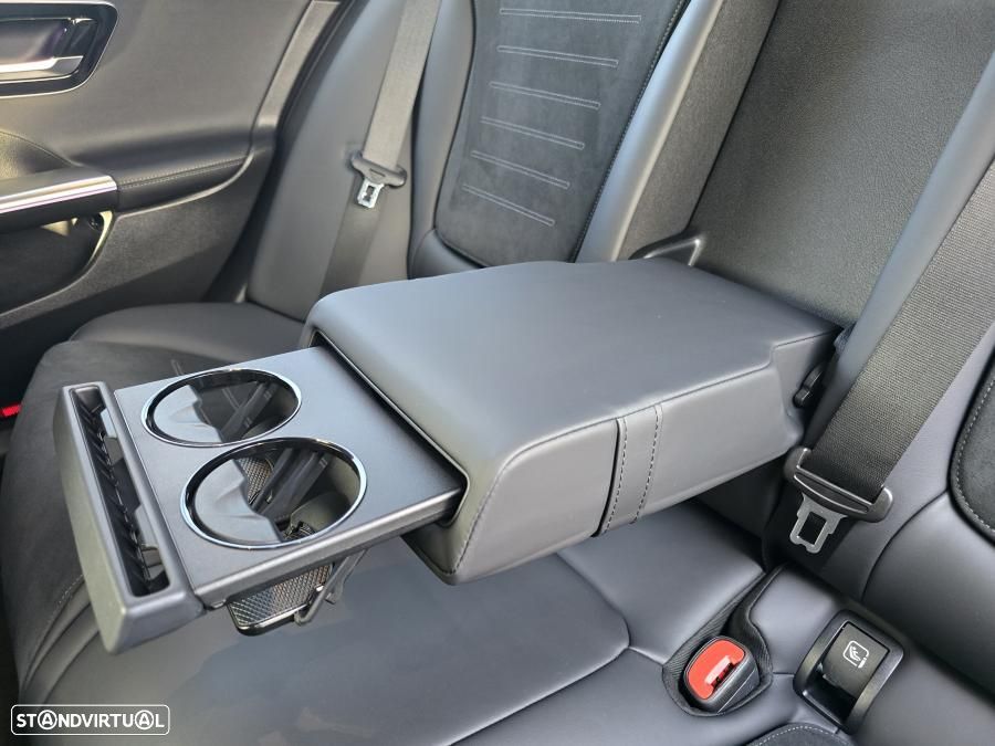Mercedes-Benz C 300 e T 9G-TRONIC AMG Line - 42