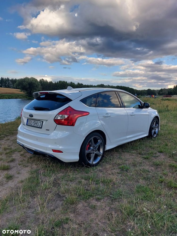 Ford Focus - 4