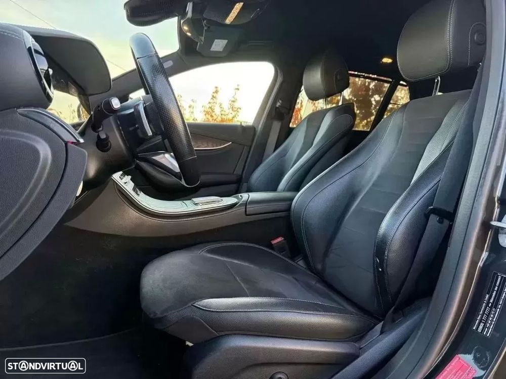 Mercedes-Benz E 300 de 4Matic 9G-TRONIC AMG Line - 12