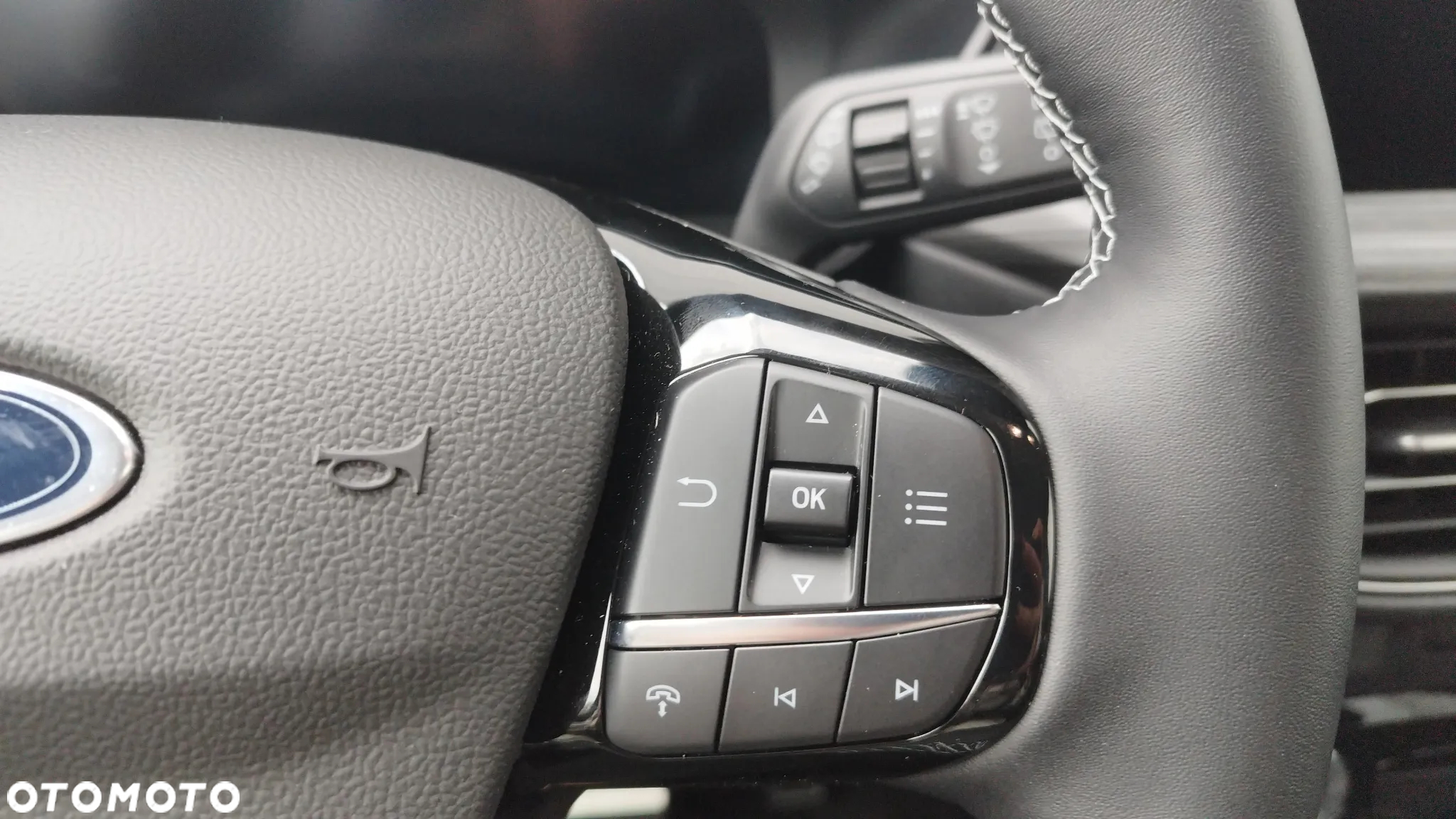 Ford Kuga - 15