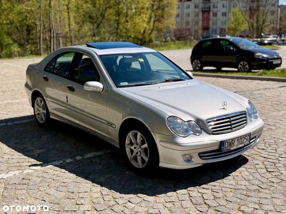Mercedes-Benz Klasa C 180 Kompressor Automatik Classic - 4