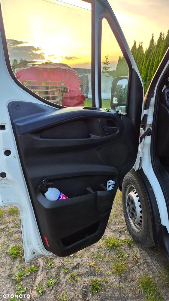 Iveco DAILY - 19