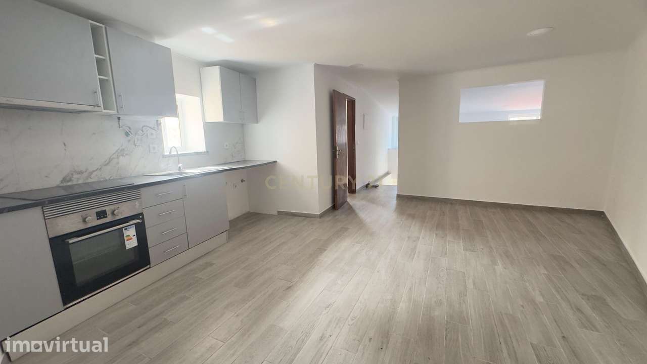 T1 totalmente remodelado no Rio Seco, Ajuda – Lisboa - Grande imagem: 2/19