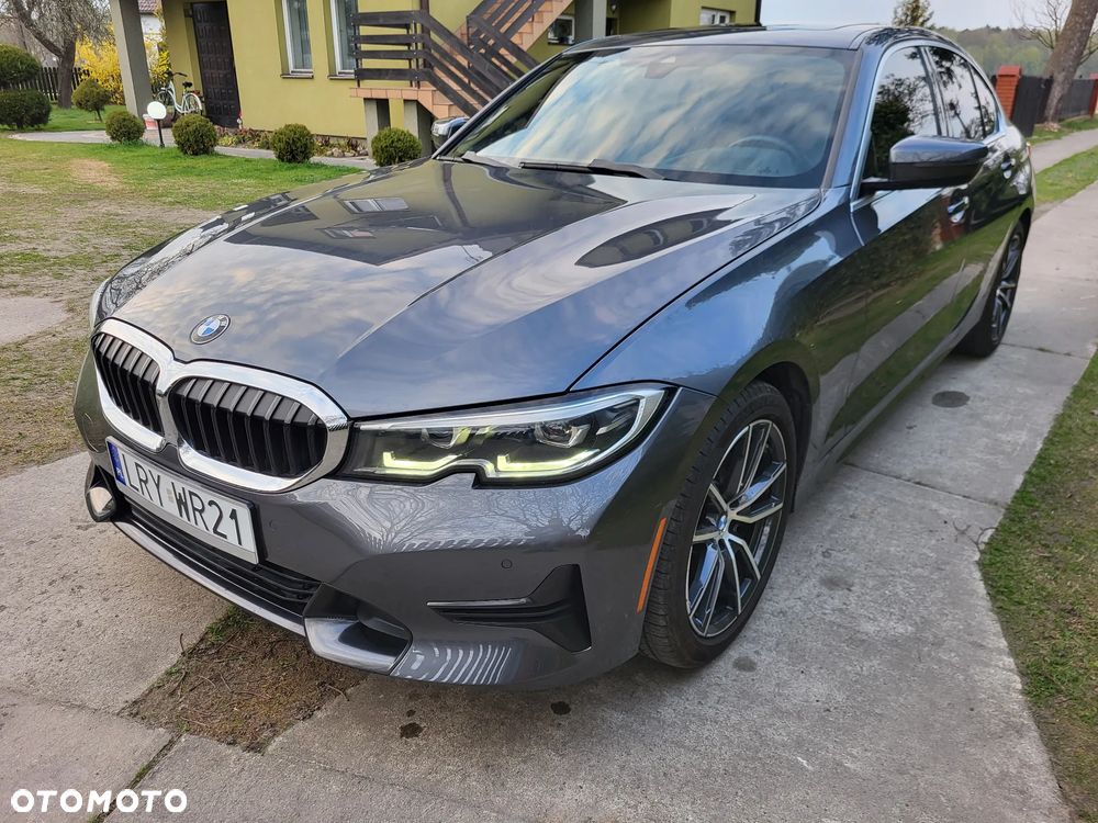BMW Seria 3 330i Sport Line - 10