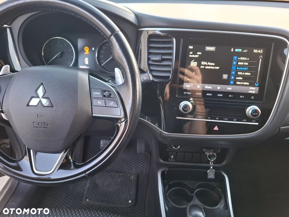 Mitsubishi Outlander 2.0 Intense + SDA 4WD CVT - 6