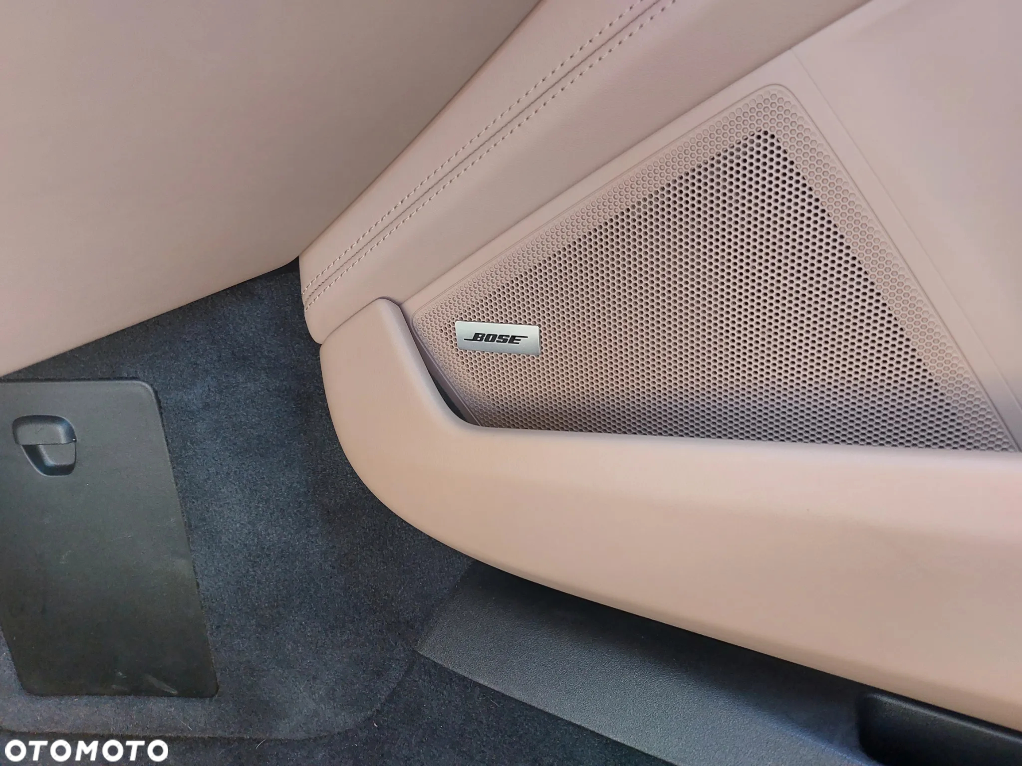 Porsche 911 Carrera 4S - 11