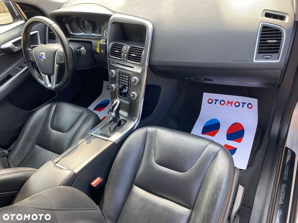 Volvo XC 60 D3 Geartronic Momentum - 10