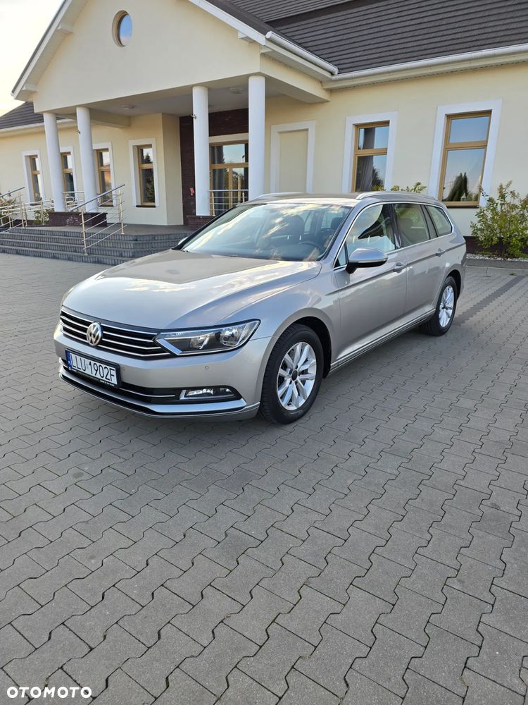 Volkswagen Passat Variant 1.6 TDI SCR DSG Comfortline - 4