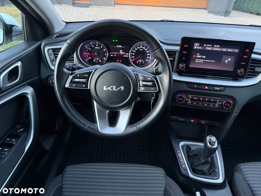 Kia Ceed 1.5 T-GDI M - 8