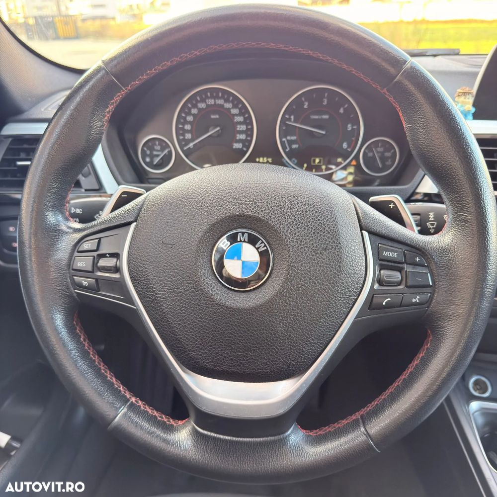 BMW Seria 3 320d Aut. Sport Line - 7