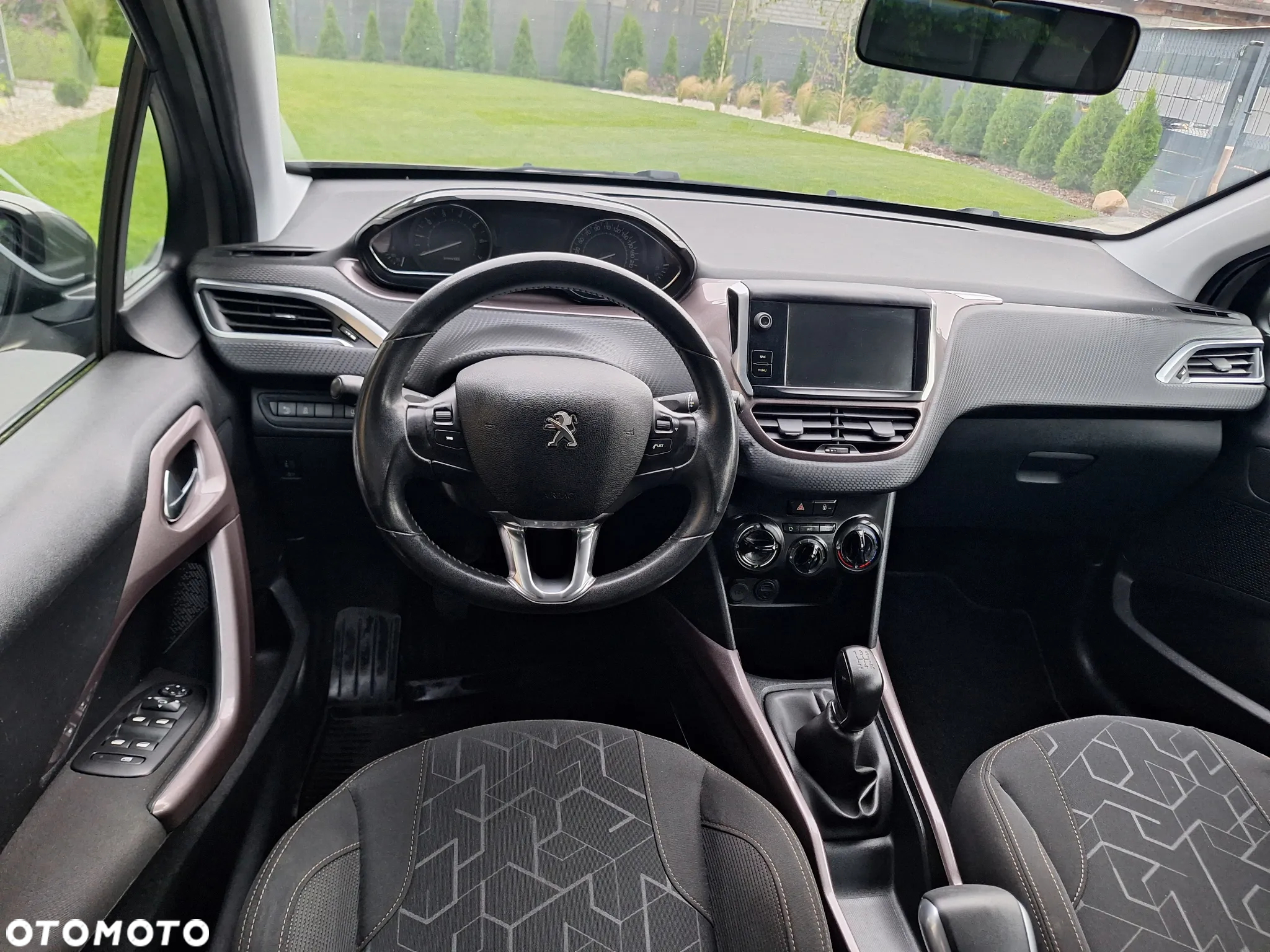 Peugeot 2008 - 7