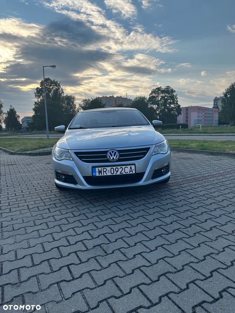 Volkswagen Passat CC - 22