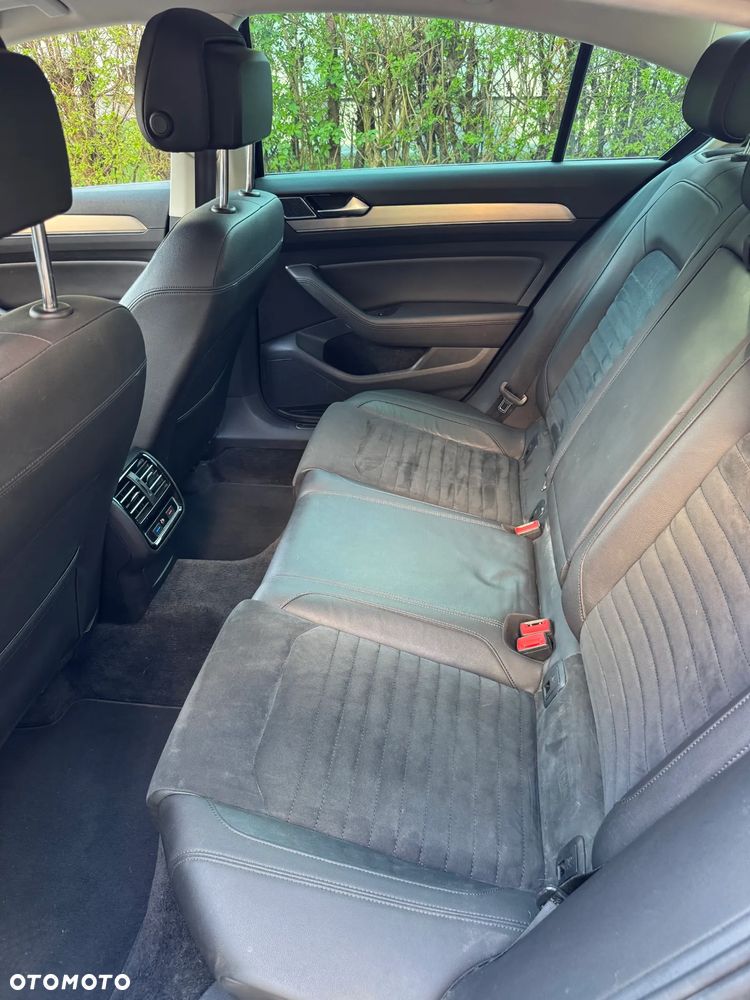 Volkswagen Passat 2.0 TDI BMT 4Mot Highline DSG - 14