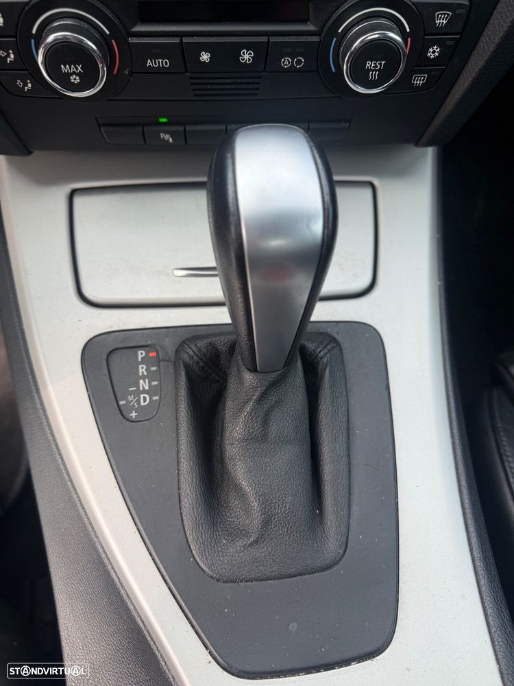 BMW 320 d Coupe Auto - 10