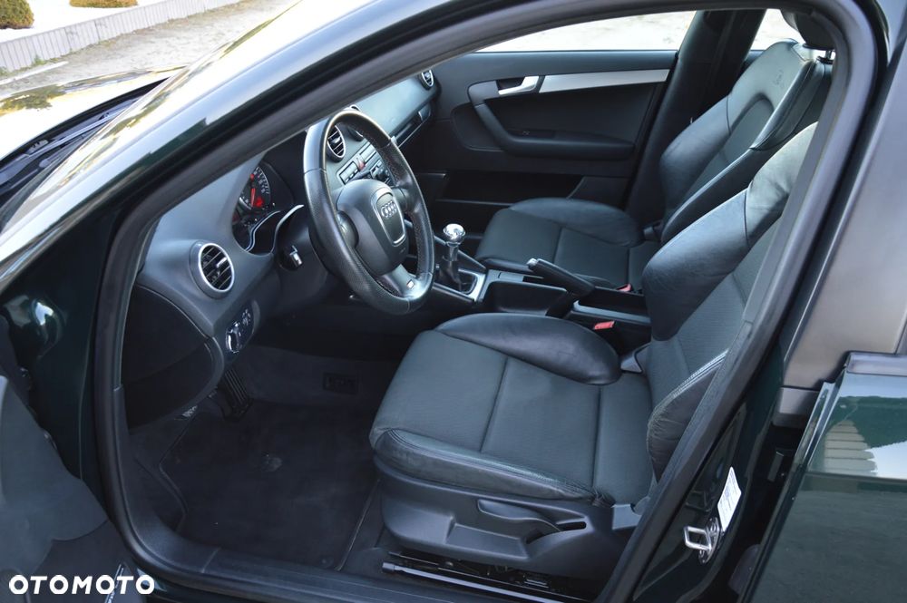 Audi A3 Sportback 2.0 TDI S line Sportpaket plus - 21