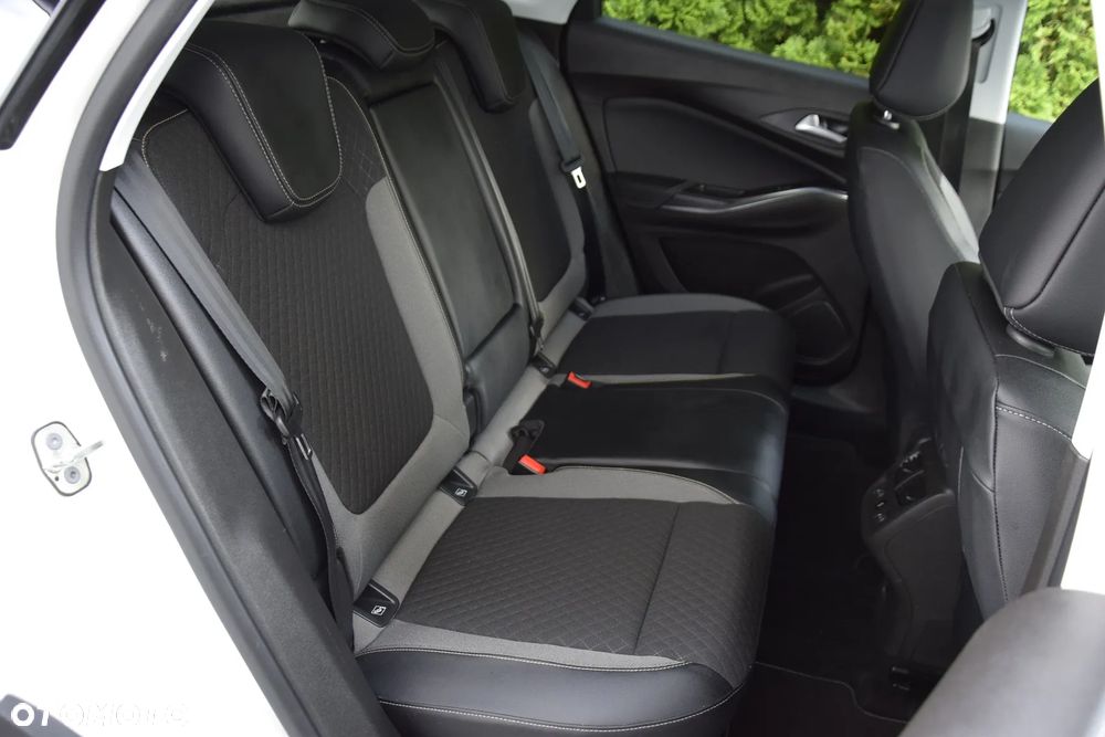 Opel Grandland X 1.2 Start/Stop Automatik 120 Jahre - 7