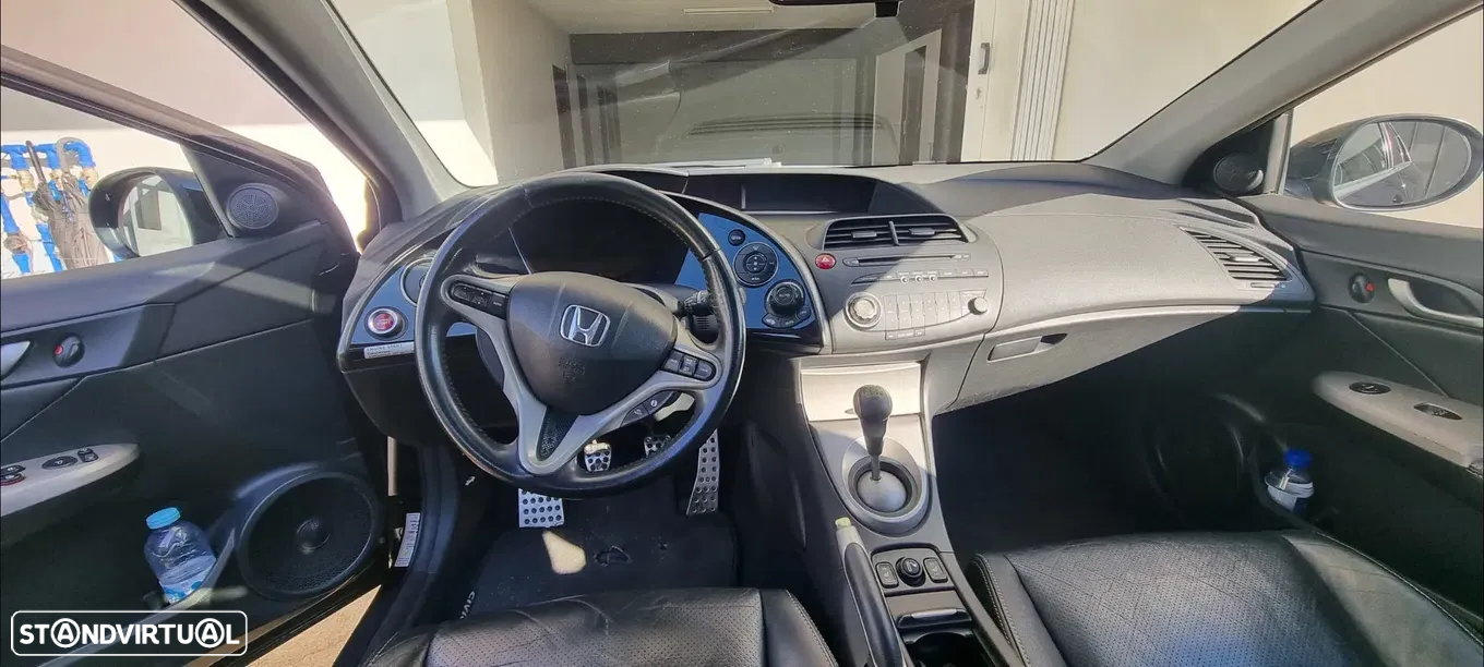 Honda Civic 1.8 Executive - 6