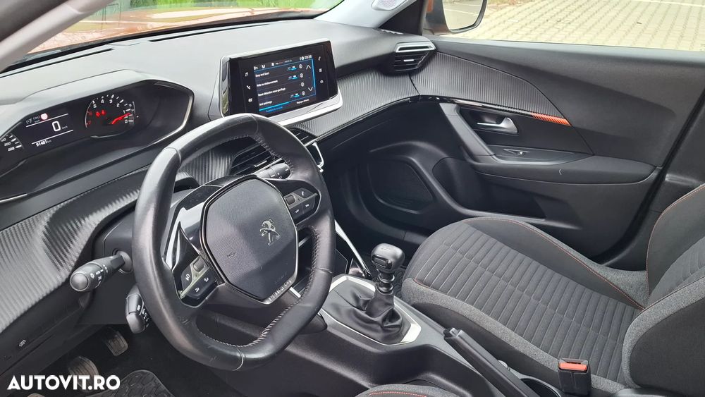 Peugeot 2008 1.2 L PureTech STT Active - 30