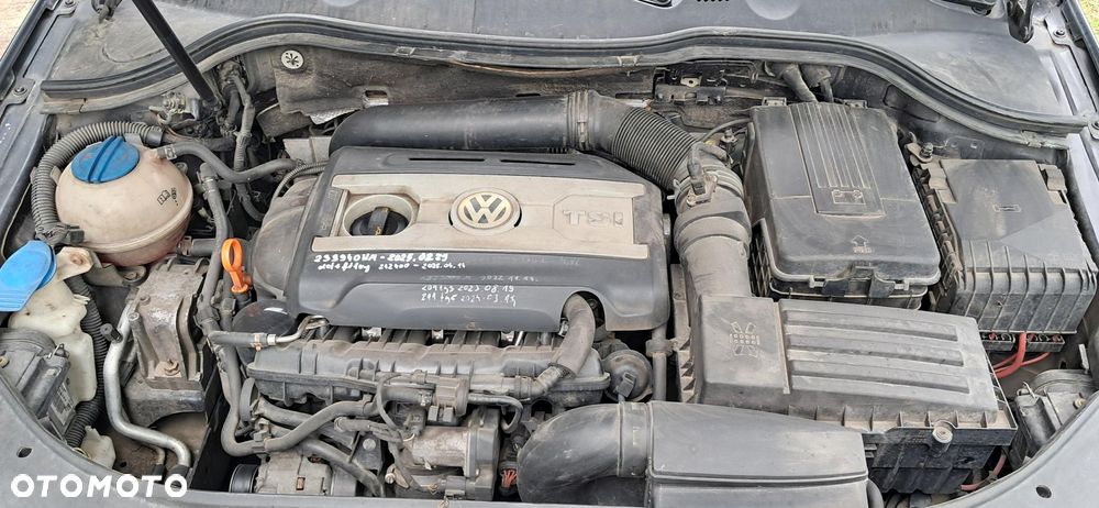 Volkswagen Passat 1.8 TSI Comfortline - 10