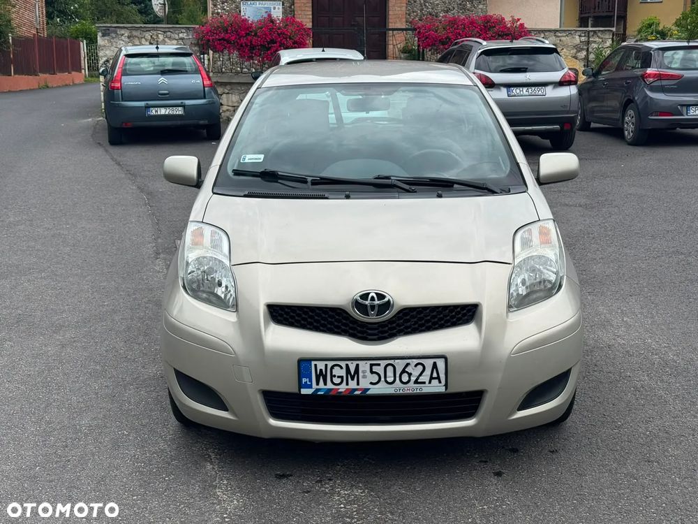 Toyota Yaris - 2