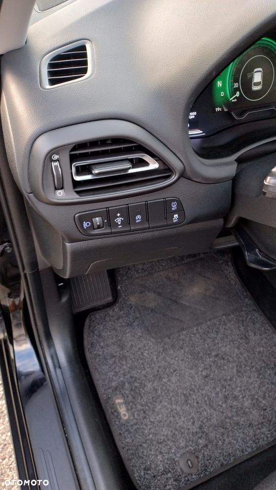 Hyundai i30 1.0 T-GDI 48V-Hybrid DCT Connect & Go - 30