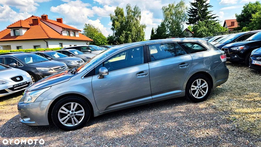 Toyota Avensis - 26