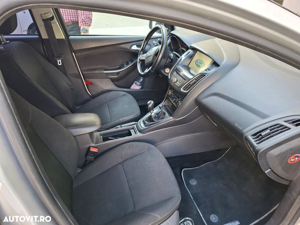 Ford Focus 1.5 TDCi Trend - 8