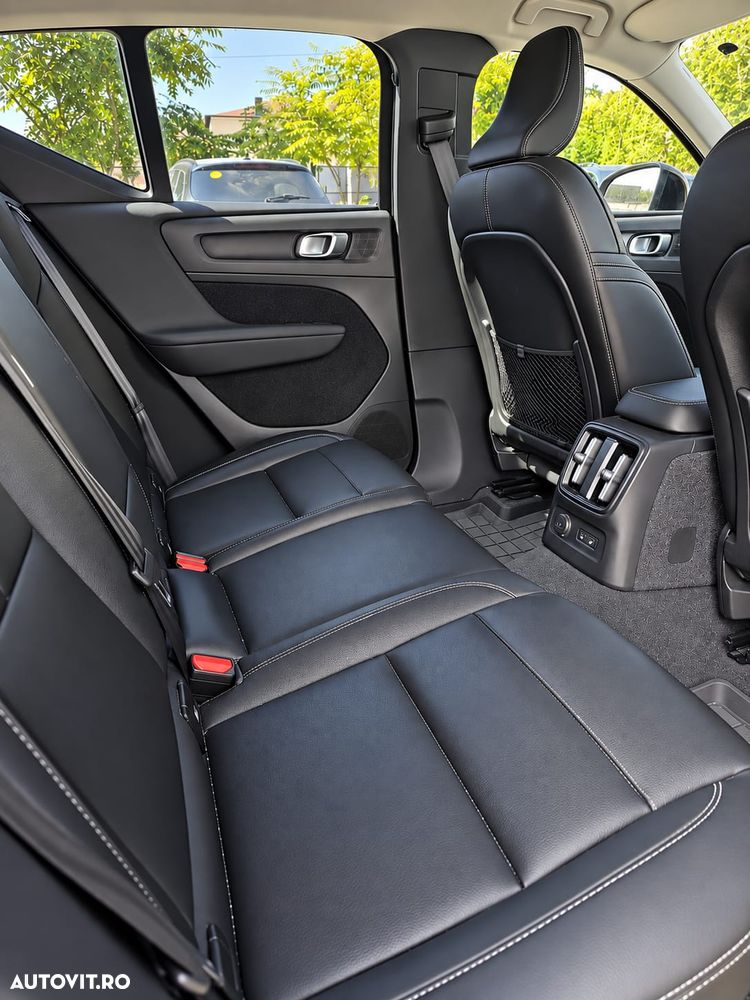 Volvo XC 40 Recharge T4 Twin Engine AT7 Inscription Expression - 15
