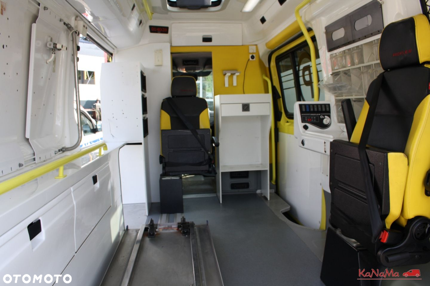 Mercedes-Benz Sprinter - 6