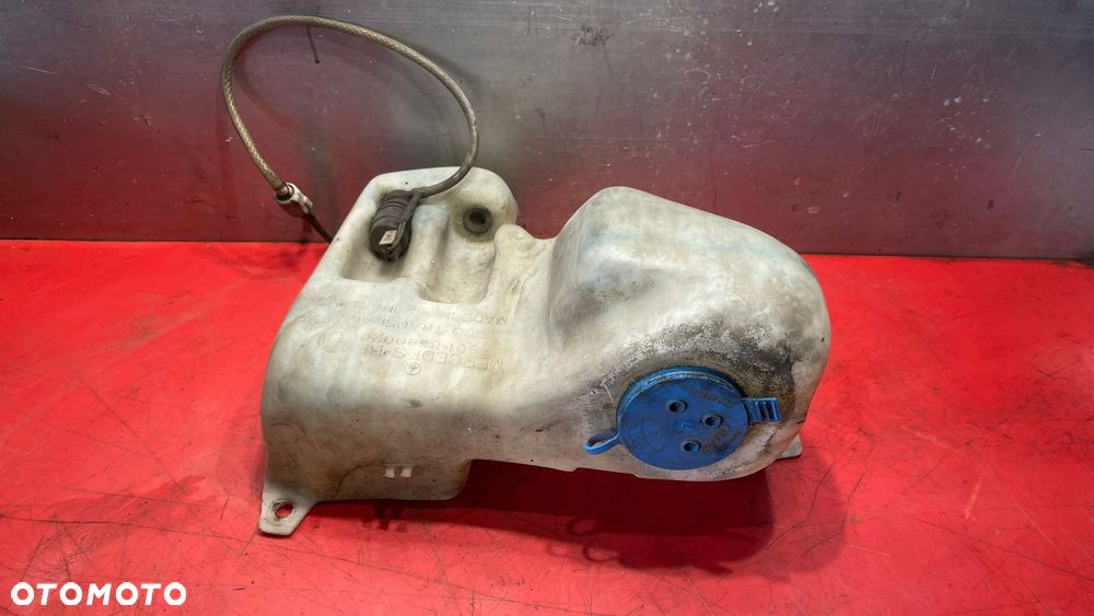 ZBIORNICZEK PŁYNU SPRYSKIWACZA VW LT35 - 2