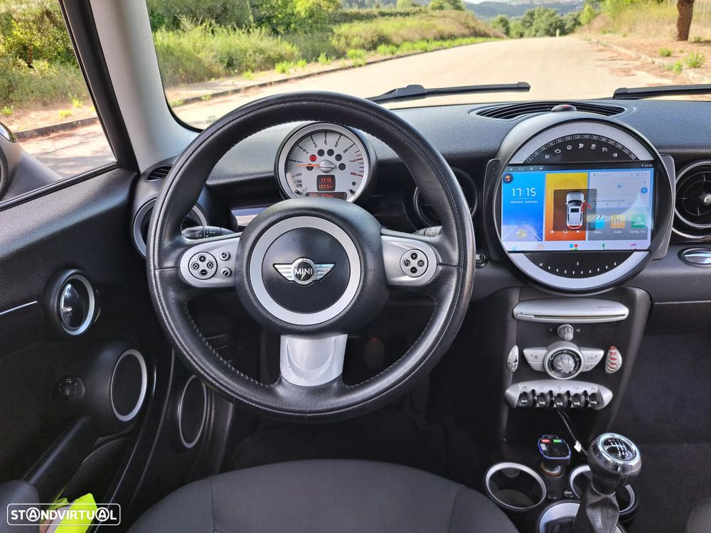 MINI 3 Portas One 1.4 - 18