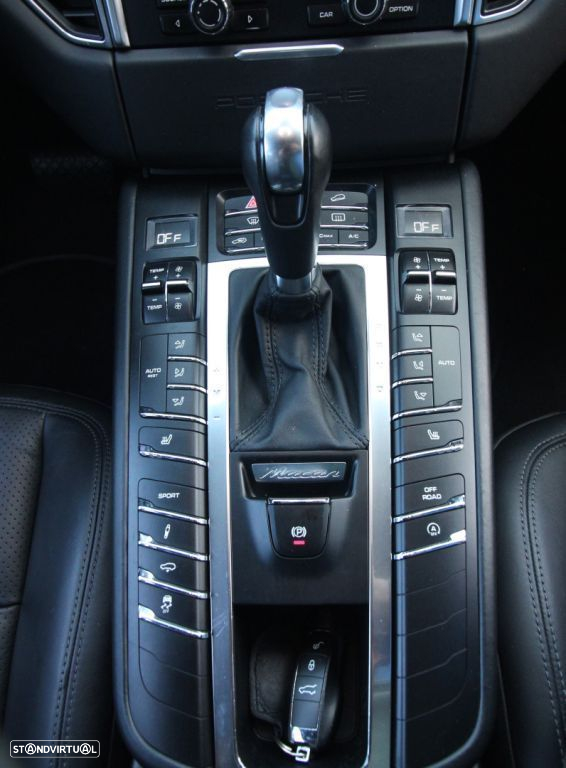 Porsche Macan S - 13