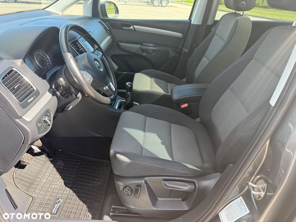 Volkswagen Sharan 2.0 TDI 4Motion BlueMotion Technology Highline - 26