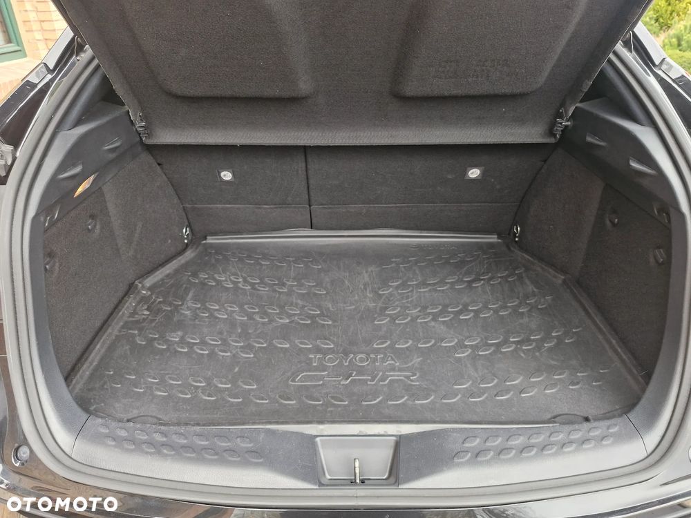 Toyota C-HR 2.0 Hybrid Executive - 33