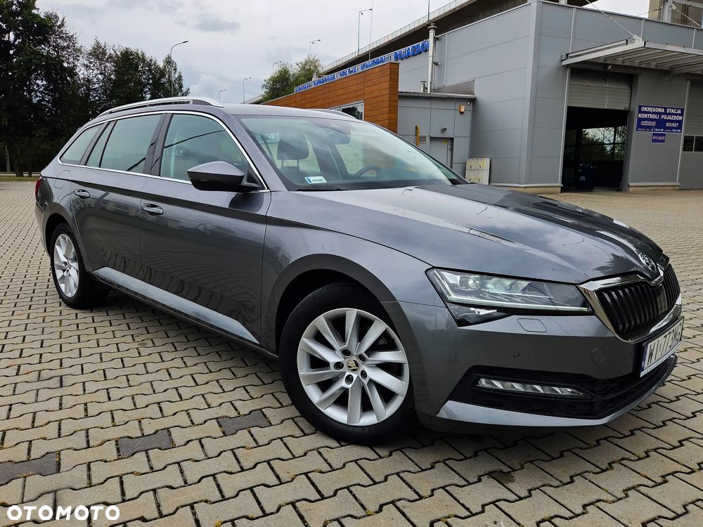 Skoda Superb 2.0 TDI SCR Ambition DSG - 17