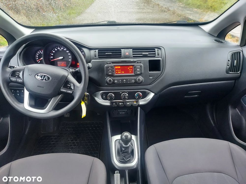 Kia Rio 1.2 Business Line - 14