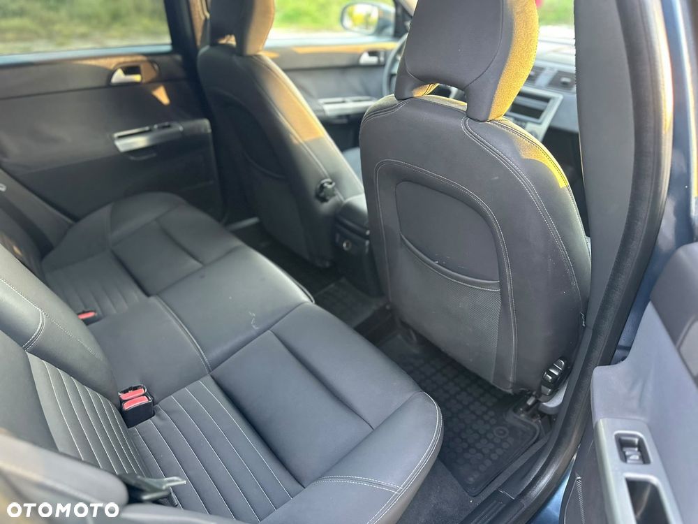 Volvo V50 - 12