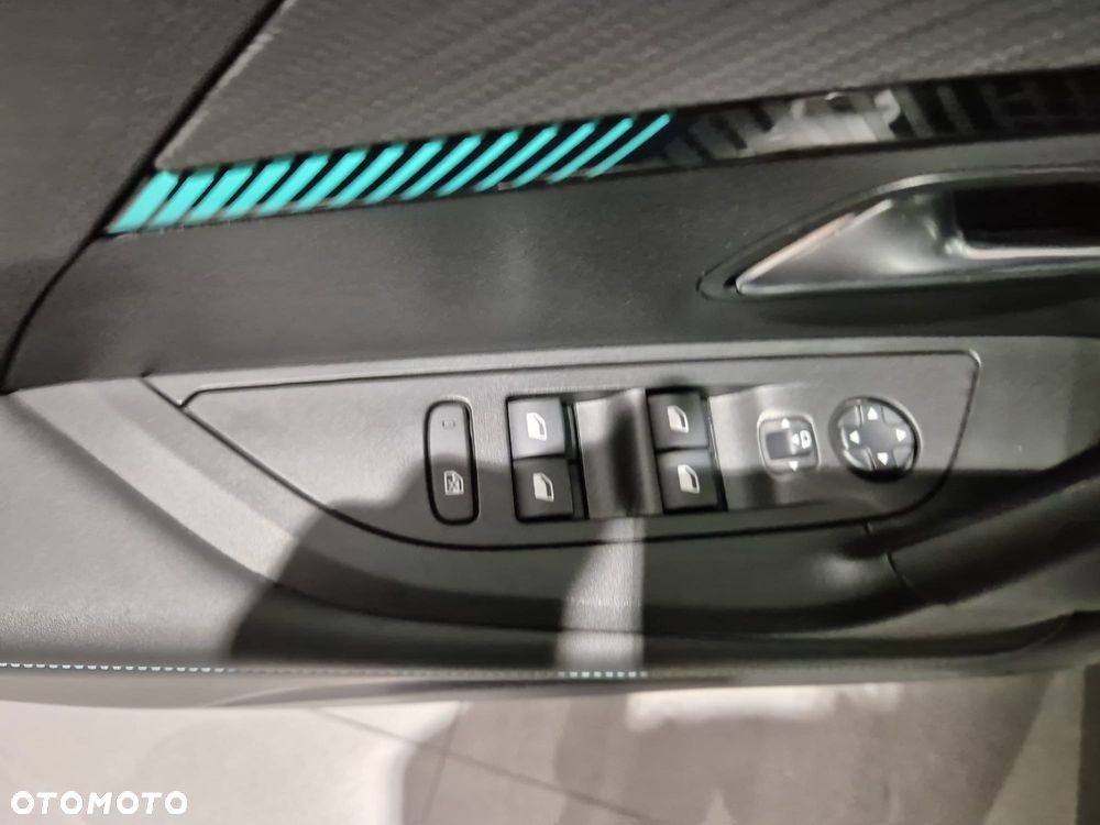 Peugeot 2008 1.2 PureTech Allure Pack S&S EAT8 - 13