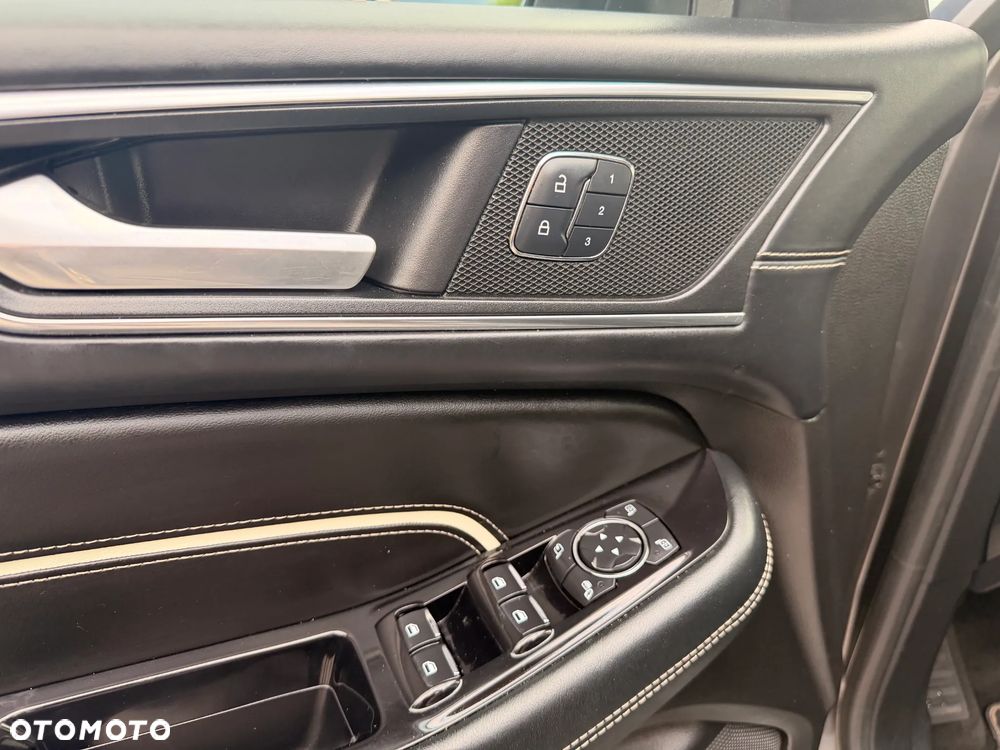 Ford S-Max 2.0 TDCi Vignale PowerShift - 26