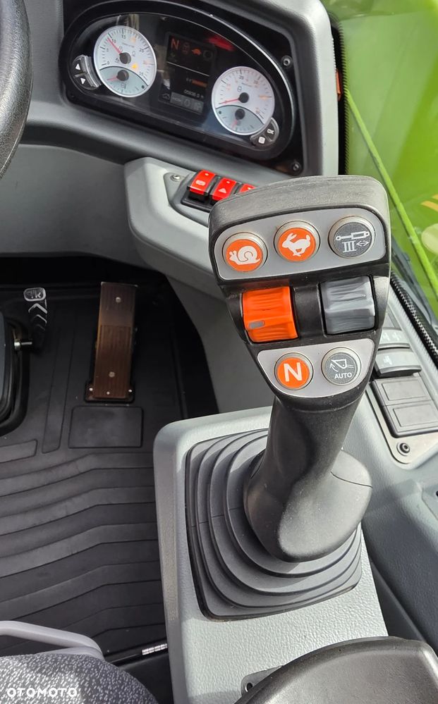 Claas Scorpion 746 Varipower - 13