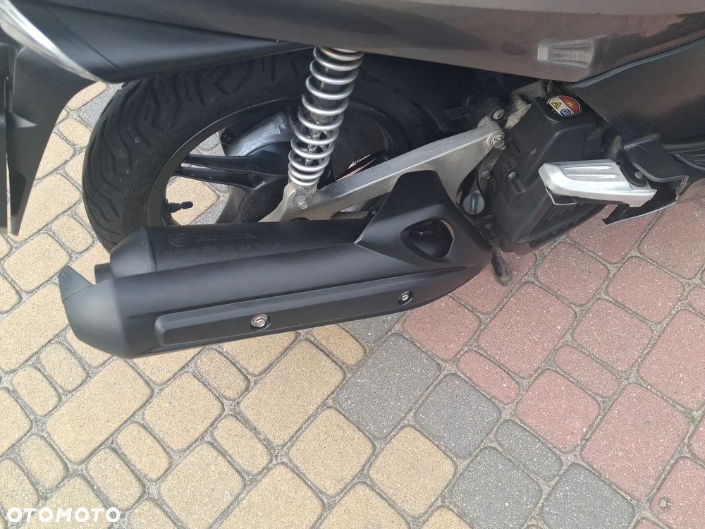 Honda PCX - 14