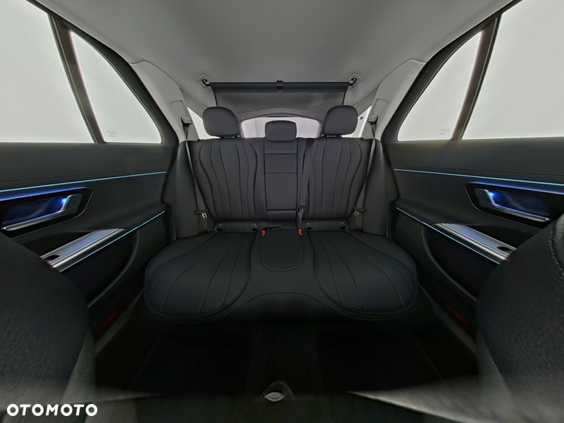 Mercedes-Benz Klasa E 300 de PHEV 4-Matic All-Terrain Avantgarde 9G-Tronic - 11