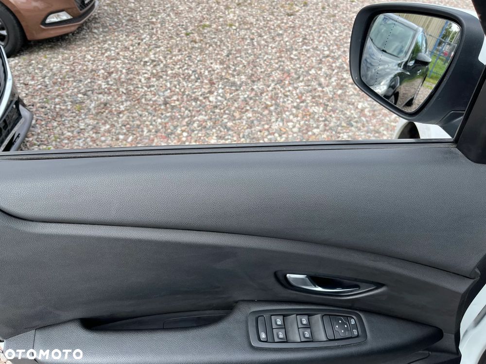 Renault Scenic - 16