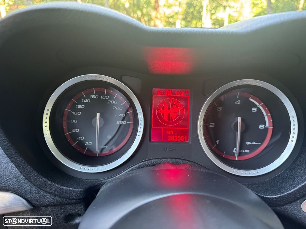 Alfa Romeo 159 2.4 JTDM 20V 4x4 TI - 14