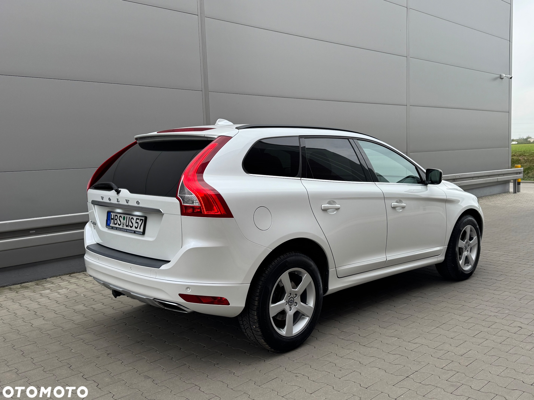 Volvo XC 60 D4 Drive-E Momentum - 5