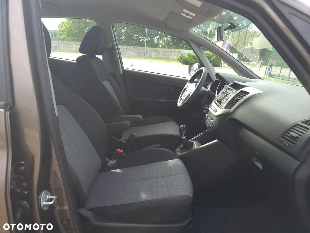 Kia Venga 1.4 L - 16