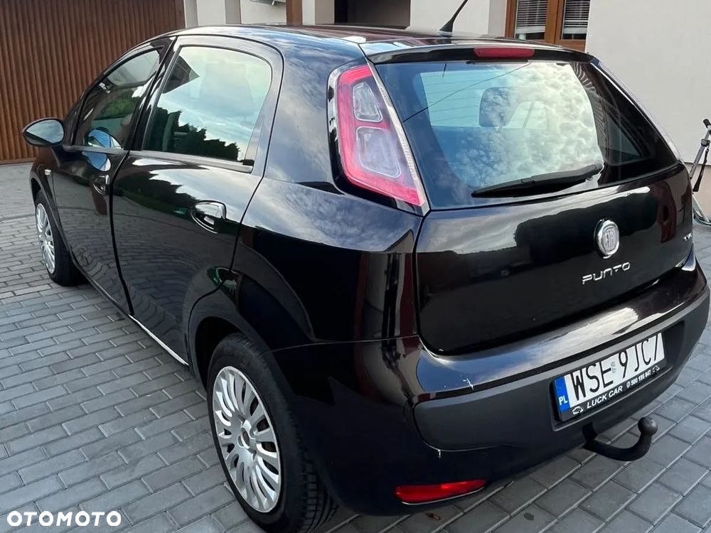 Fiat Punto 2010 photo 3