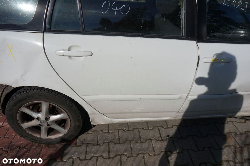 DRZWI TYLNE PRAWE COROLLA E12 LIFT KOMBI 040  BIAŁY TOYOTA 2004-2007 - 3