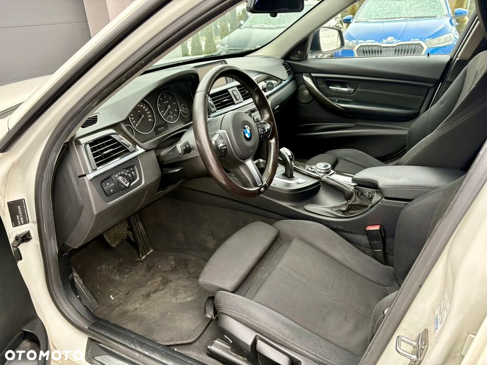 BMW Seria 3 335d xDrive Sport-Aut Sport Line - 12